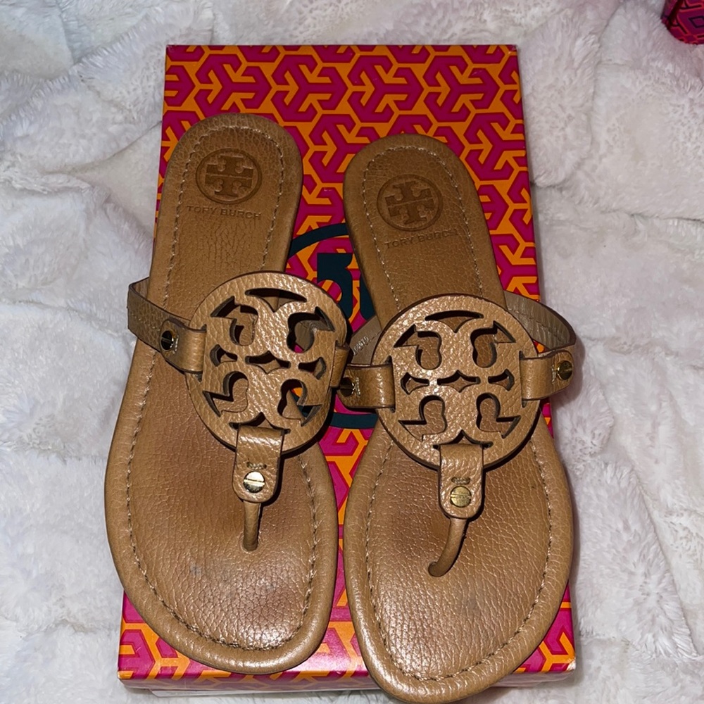 GREAT CONDITION TORY BURCH MILLER IN TAN (tumbled leather)
